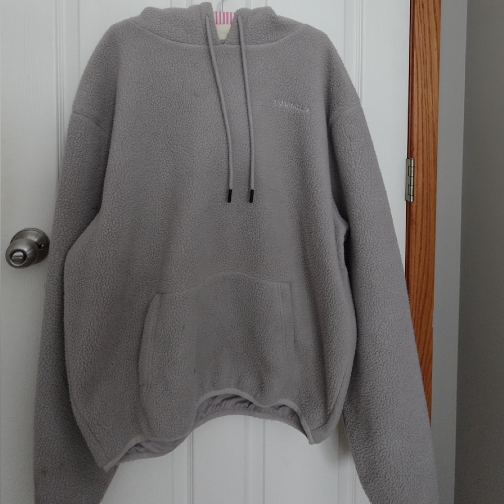 YoungLA Light Gray Sherpa Pullover